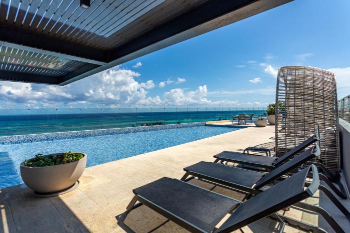 Luxury 1BR Condo Prime Location