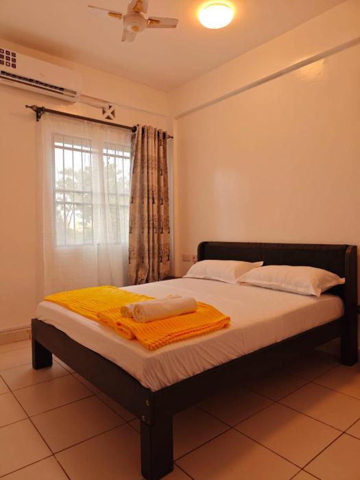 Beautiful two bedroom apartment in Buxton point with ac and hot shower - BL402