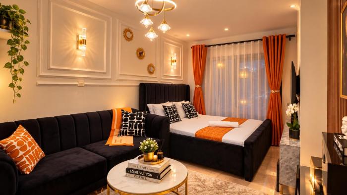 Cosy elegant studio near Airport