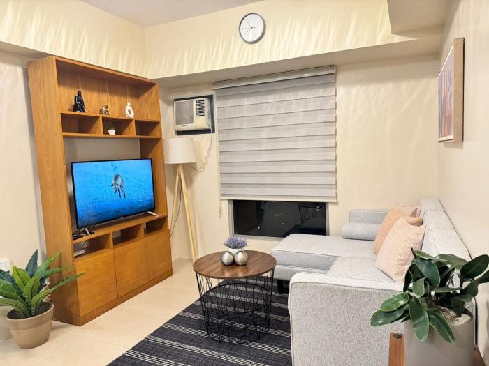Spacious 1 BR and Free access to Pool & Netflix