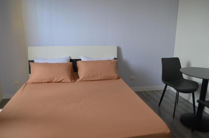 Studio Condo Near Airport