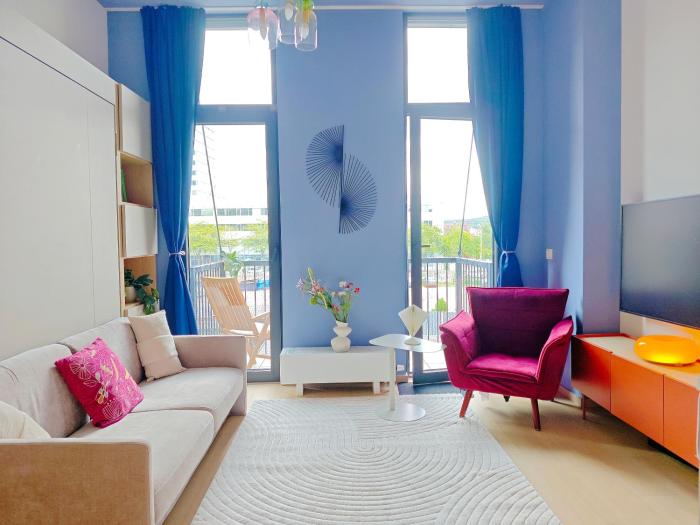 Design Studio Apartment, Balcony, Parking