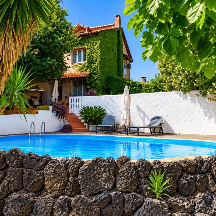 Villa Clarenza - Holiday House