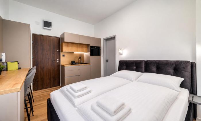 Budapest Green Tile Residence - Top Floor
