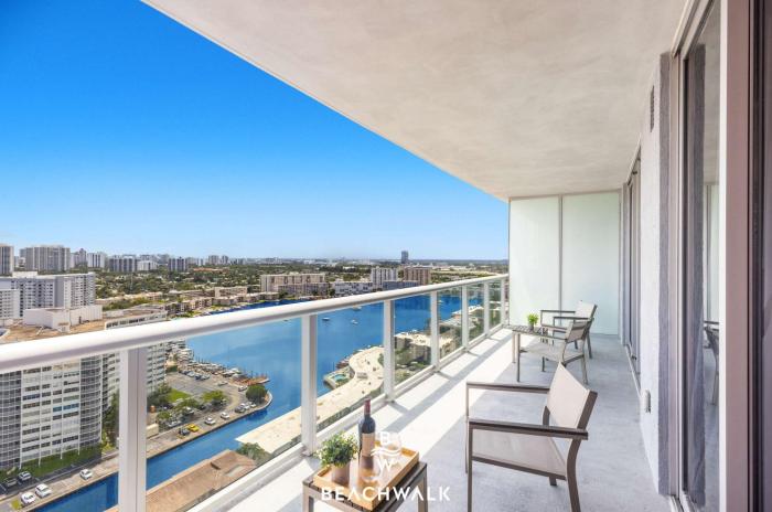 Sunset Suite 2BR - Beachwalk Pool & Beach