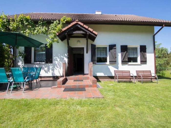 Comfortable holiday home with a private garden