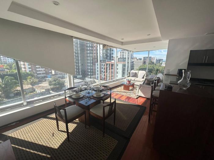 Chic 2BR, Las Amricas and City Views