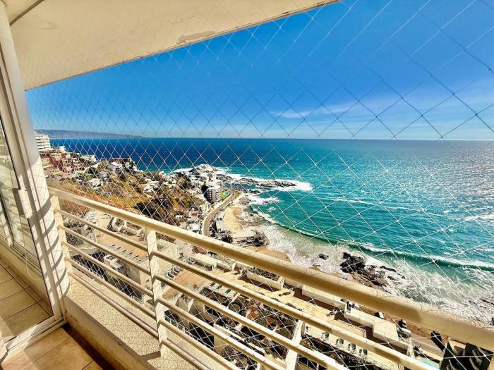 Stunning Ocean View with heated pool