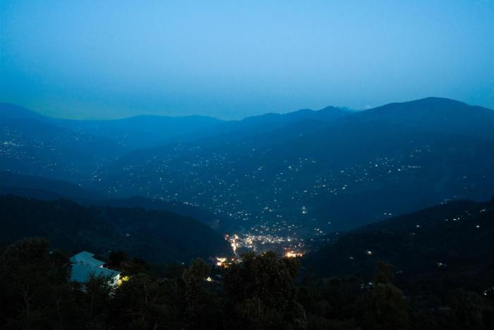 Dhauladhar House