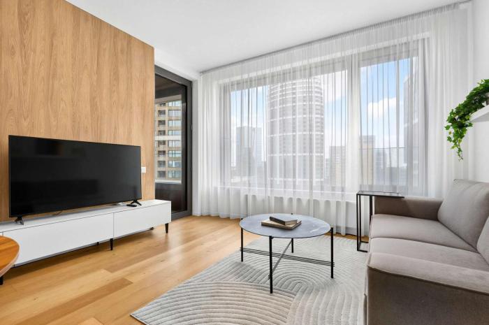 Sky Park Elegant Living - Balcony & City Views