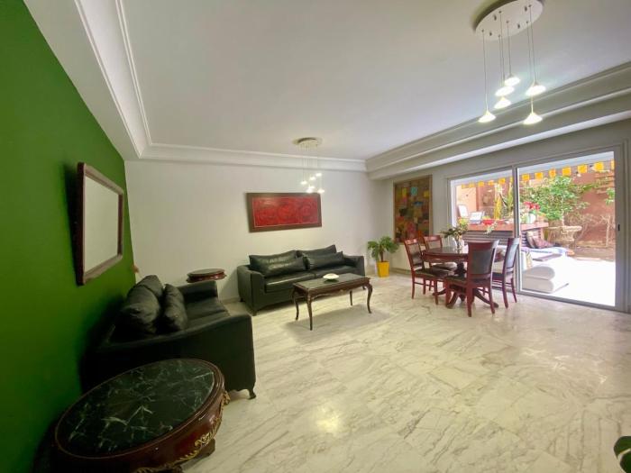 Cozy 2Bed Apartment with Private Garden