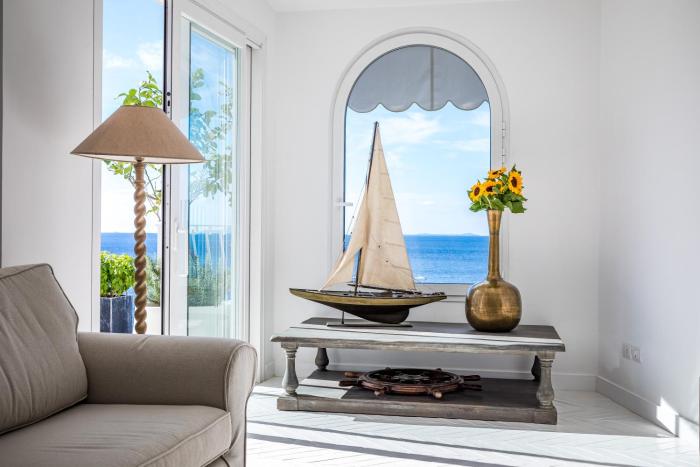 Villa Stunning view on the sea of Naples with pool