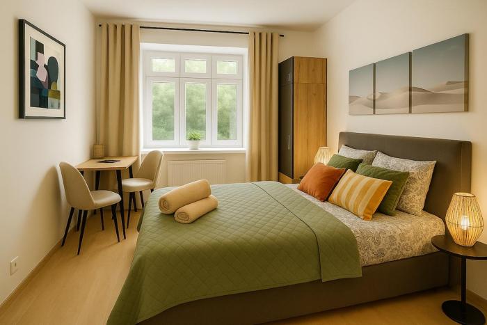 Hotel-Style Studio Below the Castle
