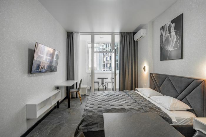 29-355-1 Manhattan, Beresteiskyi 11, Kyiv, Politekh metro nearby, fantastic city view, Petrovdom Apartment