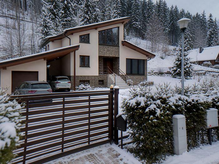 Holiday house w sauna & jacuzzi