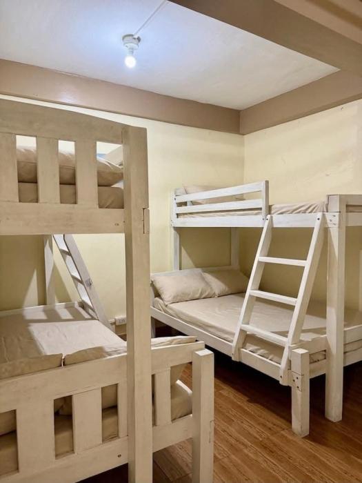 Johnnys Crib