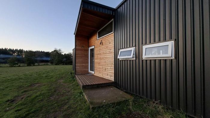 Modern House w Garden View Near Frutillar