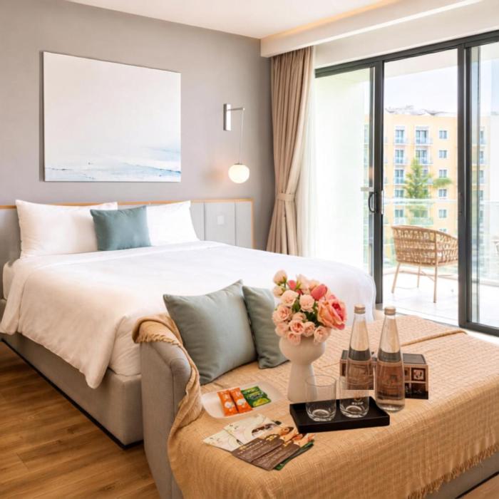 Oasis Emerald Bay Suites - At Premier Residences, Khem Beach, Phu Quoc