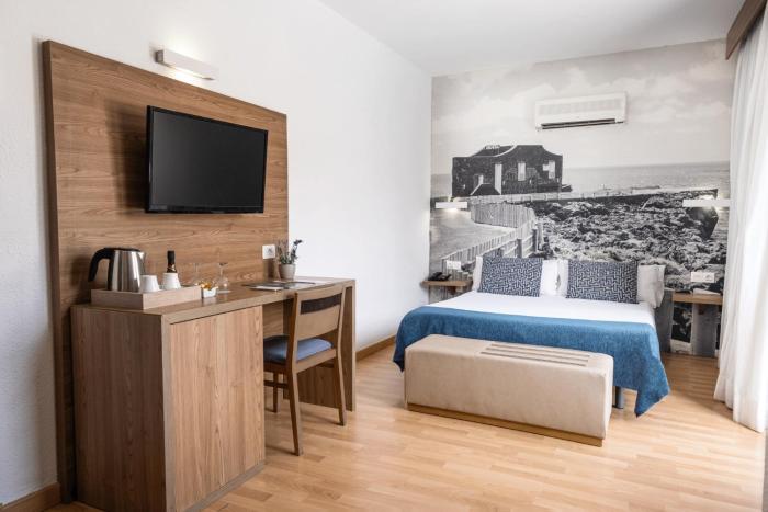 Hotel Adonis Plaza