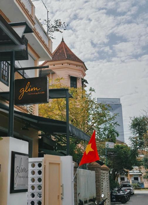 Glim Homestay & Cafe Hue