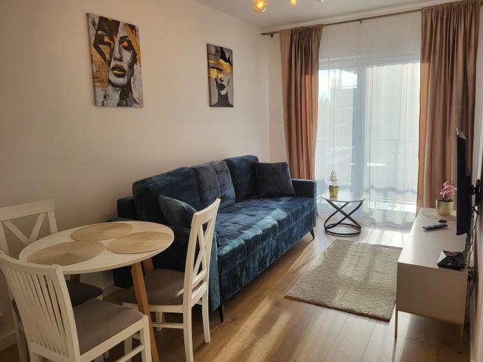 Apartament Poezji Premium prywatne miejsce parkingowe balkon