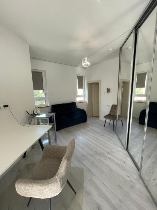 Apartment near Train Station Klima free Parking