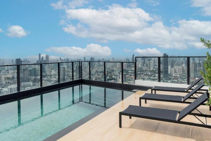 city view modern Condo in bangkok Central area RCA