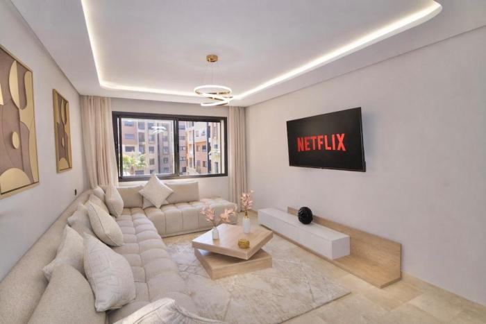 Cozy apartment with swimming pool and fitness area