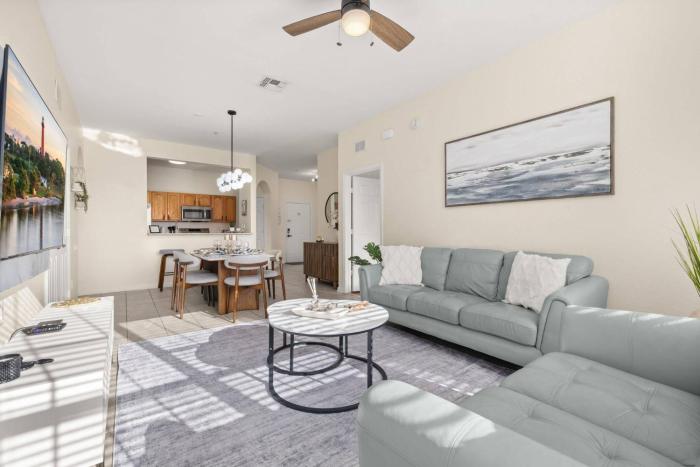 Windsor Hills 3BR Condo 5 Min to Disney
