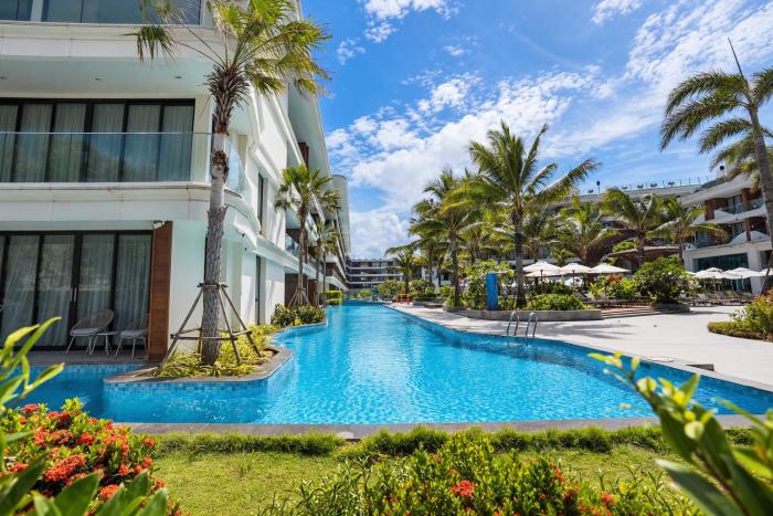 Beachfront Luxury Apartment Bangtao Phuket