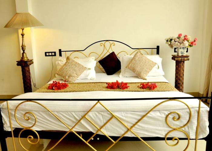 Vikramgarh Lakeview- A Royal Collection