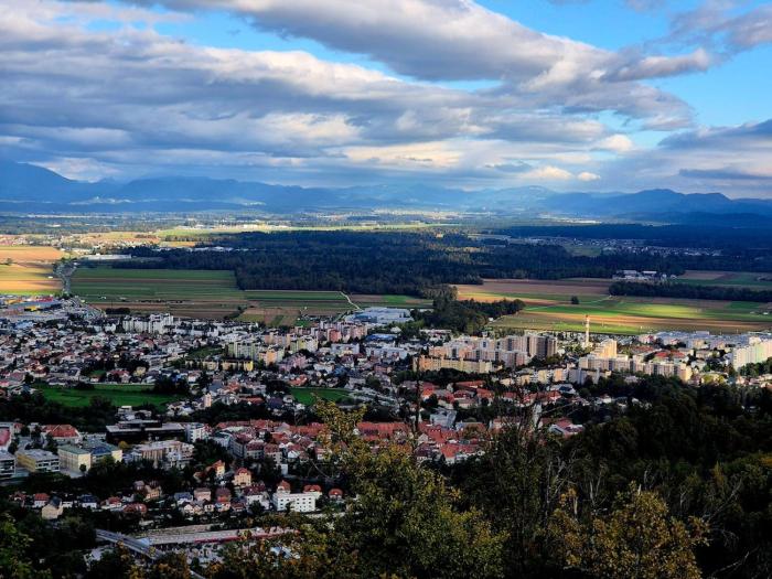 Prijetna hiša blizu starega mestnega jedra Kranj