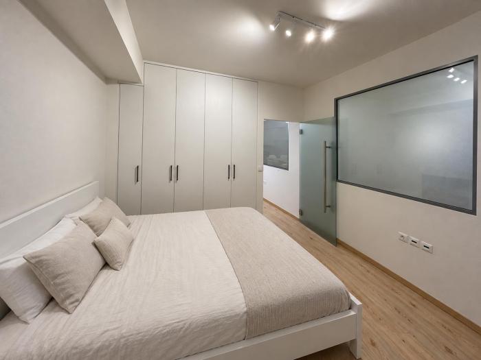 Pentelis 7A Apartment