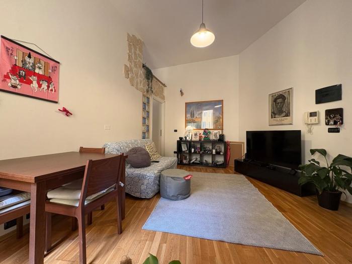 Apartment in a historic building, Bologna city center