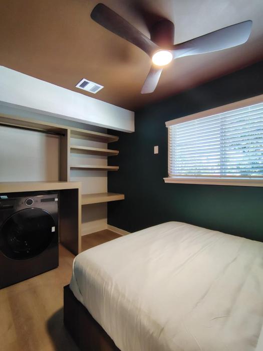 1BR Designer Suite Sleeps 4
