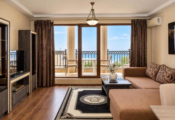 Elegant 1BR Apartment with Sea Panorama - Argisht Palace