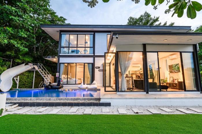 Emerson Pool Villa