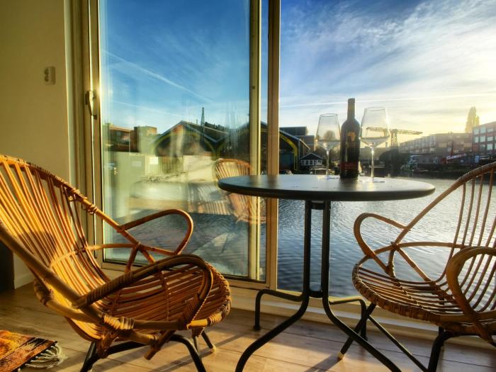 Houseboat Concordia B&B