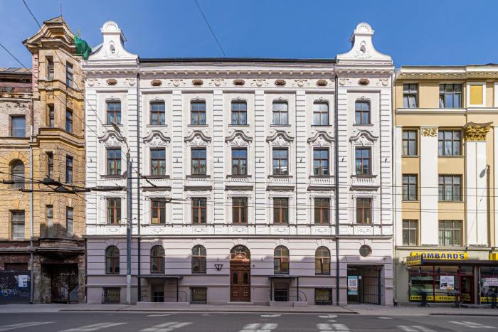 E89 Serviced Apartments - Close To Old Town - by Innorental
