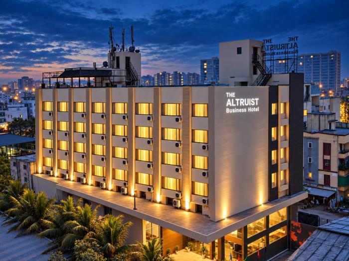 The Altruist Wagholi Hotel