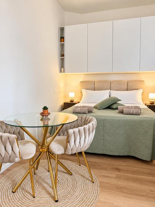 Romantic Studio - Dolce Lake View