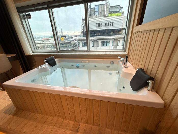 Nobel Suites