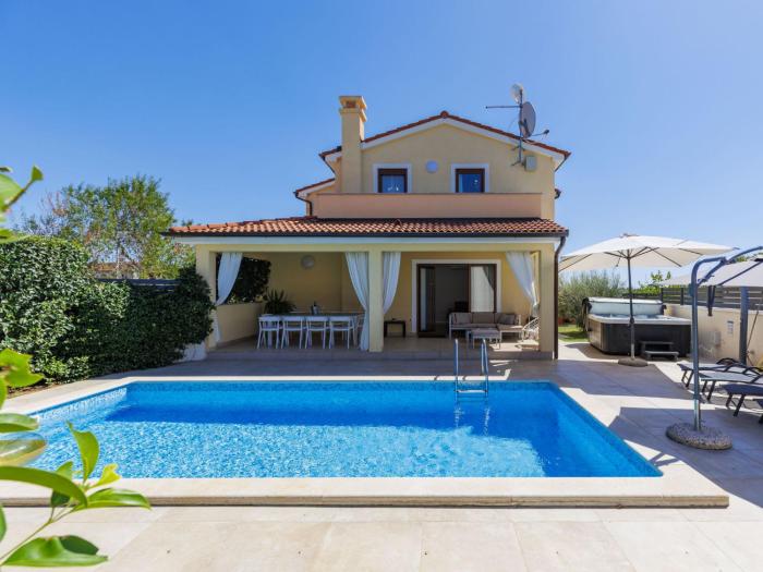 Holiday Home Matis by Interhome