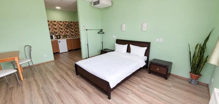 Luxor Inn & Suites