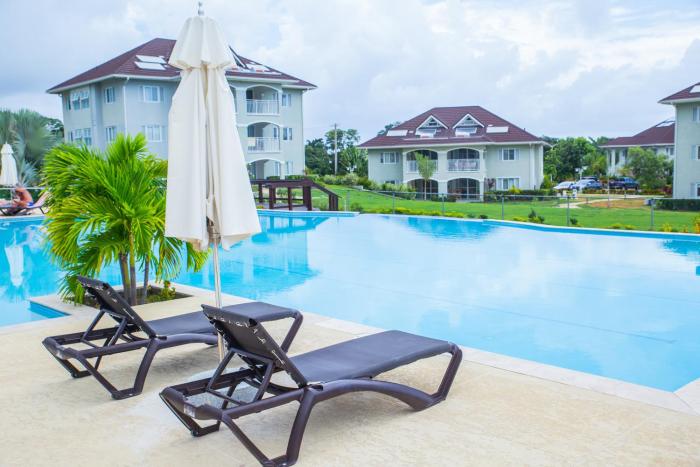 Richmond Estate 3rd Floot Condo Pool Beach Access
