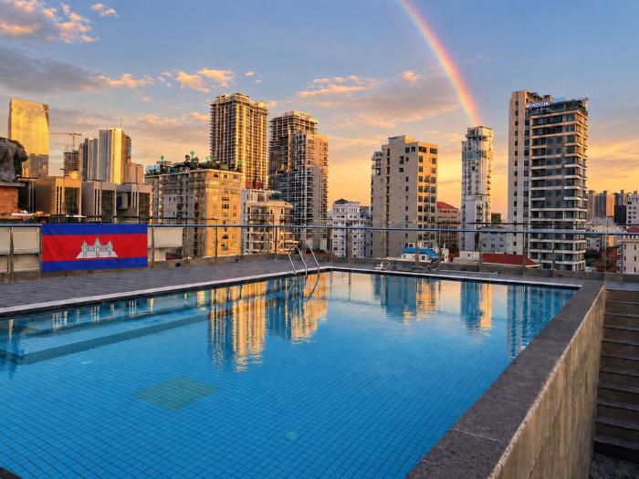 Lavia Hotel