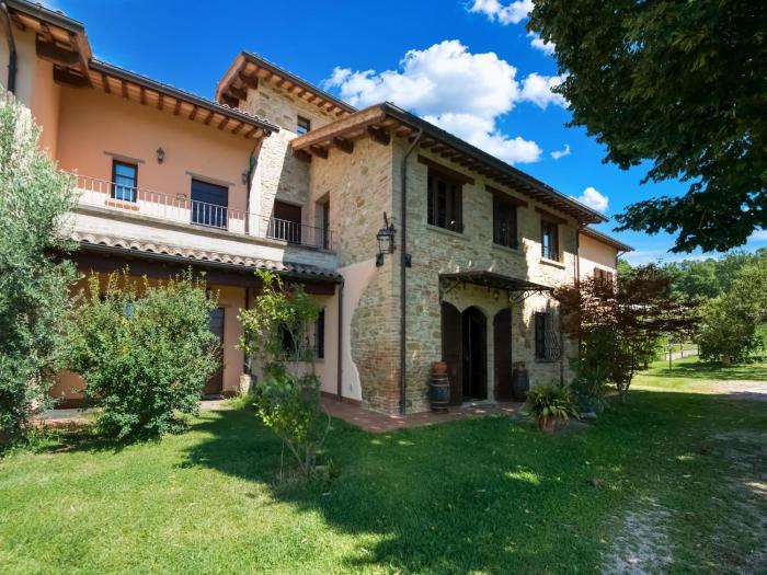 Beautiful farmhouse with swimming pool