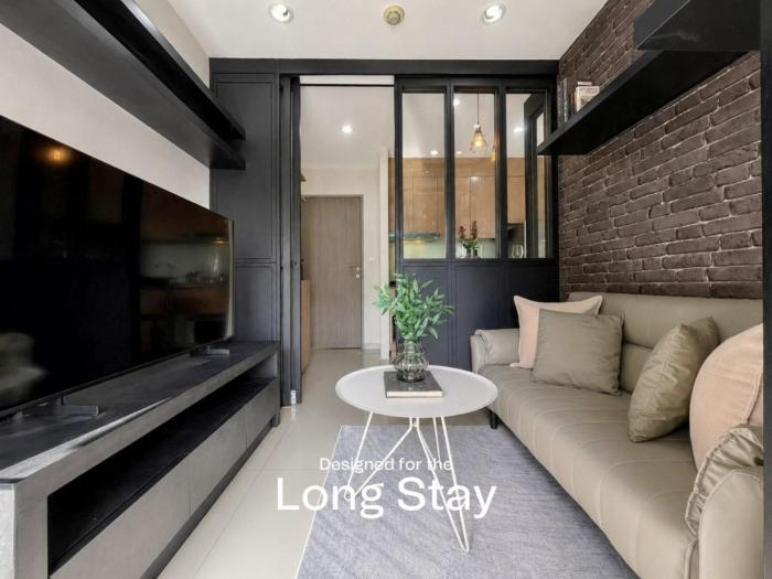 Near MRT I Workspace and Kitchen