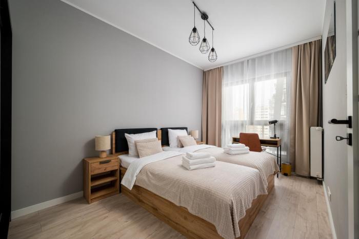 Metro Płocka Homely Apartment by BookingHost