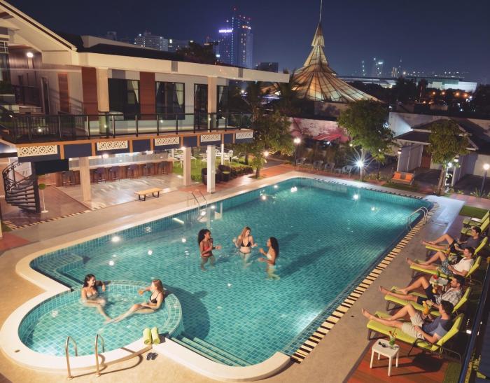 Tamnan Pool Resort Pattaya